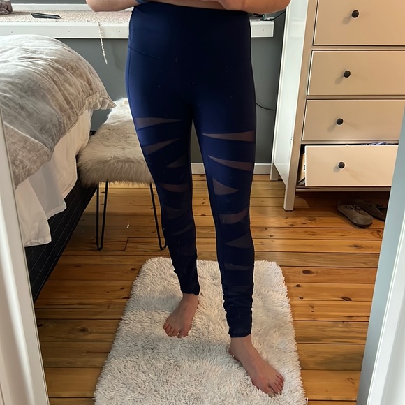 Lululemon leggings - Picture 3 of 5